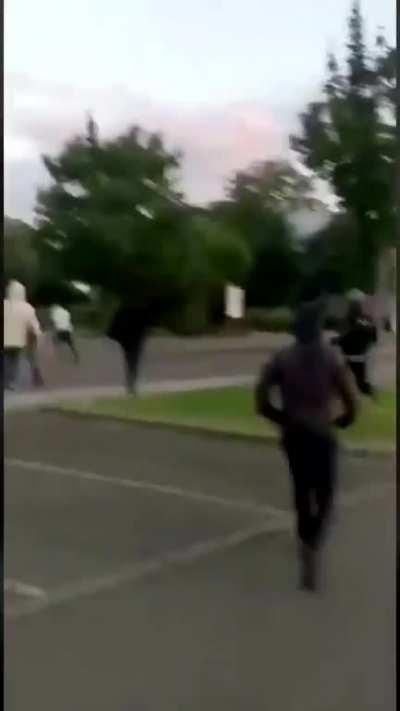 A Viral Vid in France that happened a few hours ago