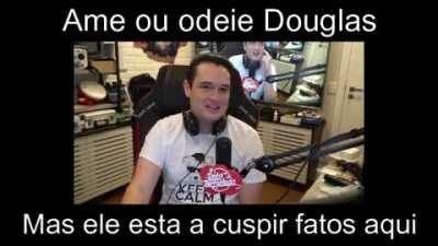 ele esta a cuspir fatos fodões