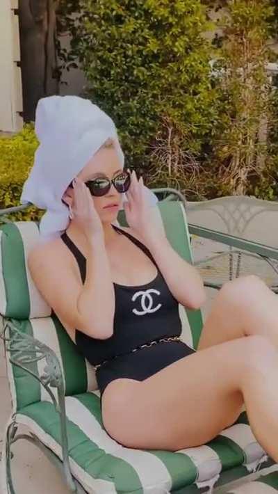 Photoshoot BTS by Josh Ryan, May 2021