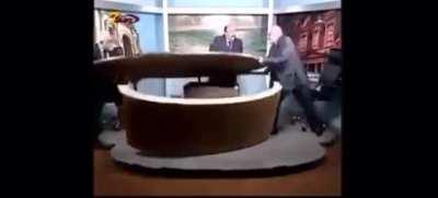 The most tame and chillest argument between an sx6 and an sx8