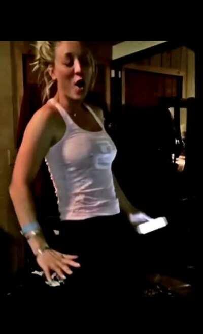 Kaley Cuoco