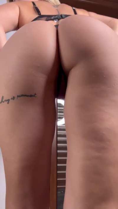 I'm scared to twerk because I don't wanna cause an earthquake :P