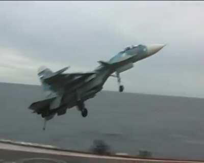 Só queria postar algo ;-;