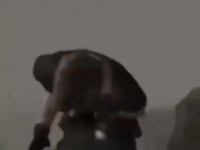 RE4 Remanke players when no boob physics