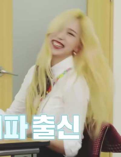 200918 - Lovely Mina