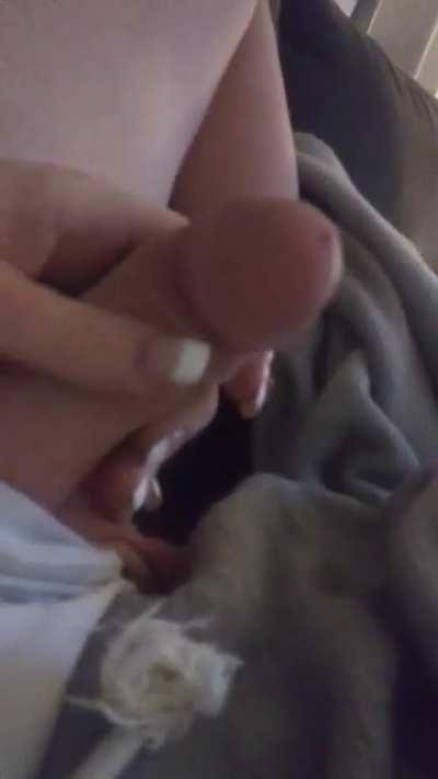 3:30 in the morning. Who wants to suck her hard for me?? 😋 🍆  