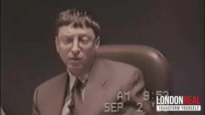 Rare footage from 1998 shows Bill Gates pretending to not understand English and acting strange