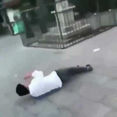 Challenger azir baiting enemy assassin into thinking they can kill him