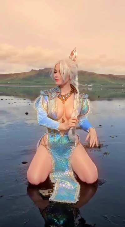 Latest video. No texts