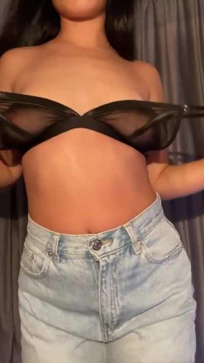 Can you visit me while my roommate is sleeping?