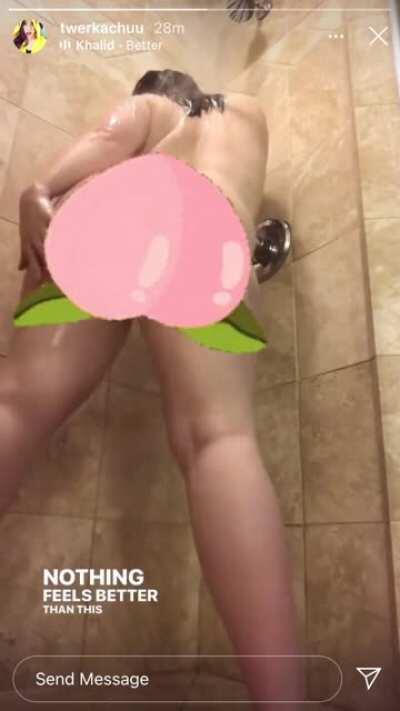 Shower Twerk
