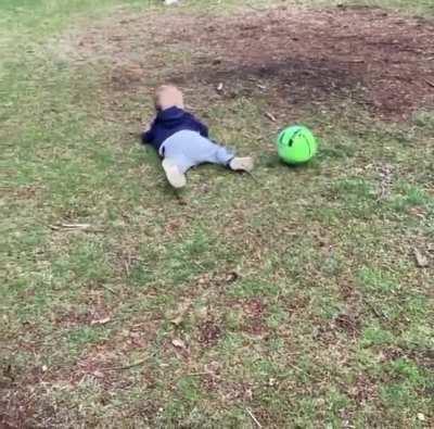 Yes but who is tackling whom? @stay.at.home.daddio