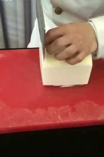 This garlic slicing makes me nervous....