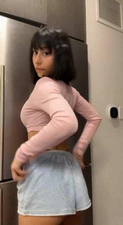 Would you let a Latin girl cream all over your cock?