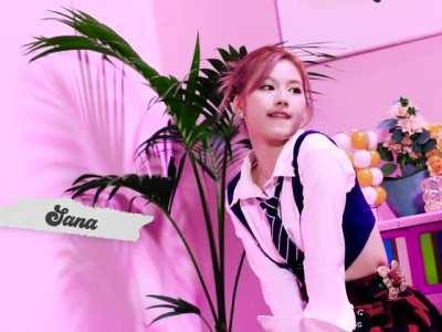 211005 - Sana Crazy Lipbite