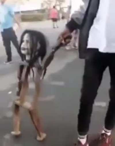 Bir kadın çizeceksin onun gibi