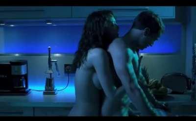 Deborah Revy‘s hottest scene of her acting career