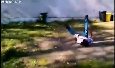 Crackhead does a backflip from a 40ft roof