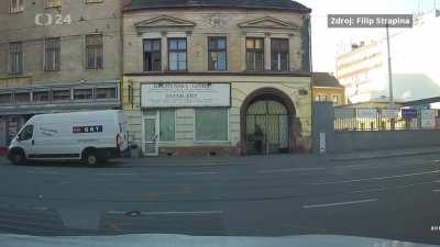 Dude in background is like 