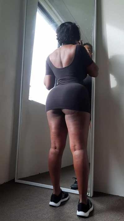 Big Ass Bubble Butt Hotwife Hourglass MILF