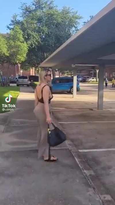 Hate to see you go but love to watch you leave🤤🤤😏😏