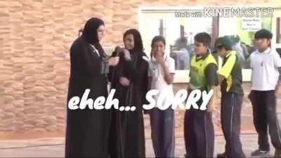 Bizzare video showing indoctrination of the youth in Pakistan with nationalism.