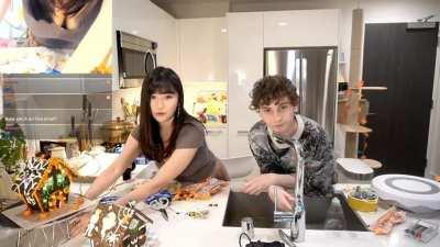 Aria presents her and 5up's haunted mansions