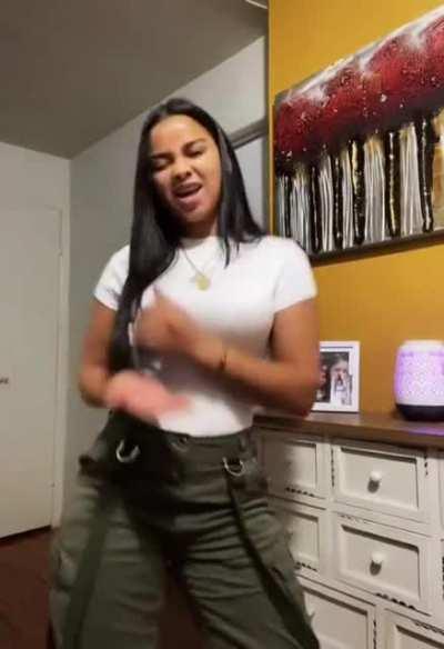 I swear she can't dance