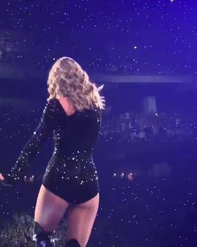 Taylor Swift got thicc and it really works