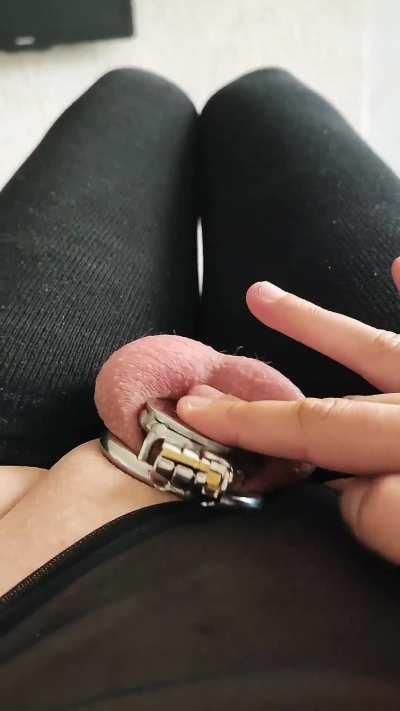 Meanwhile, my friends from university are fucking pretty girls at a party🥺👍🏻 I just dream of being controlled and used as a blowjob slut👄