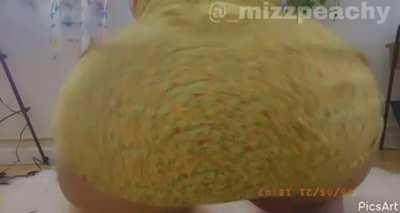 Do u think my dress is too short? 😳