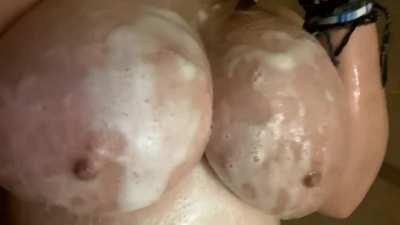 just a little bounce 🤌🏻