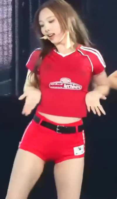 Nayeon's gotten too fucking thick and juicy