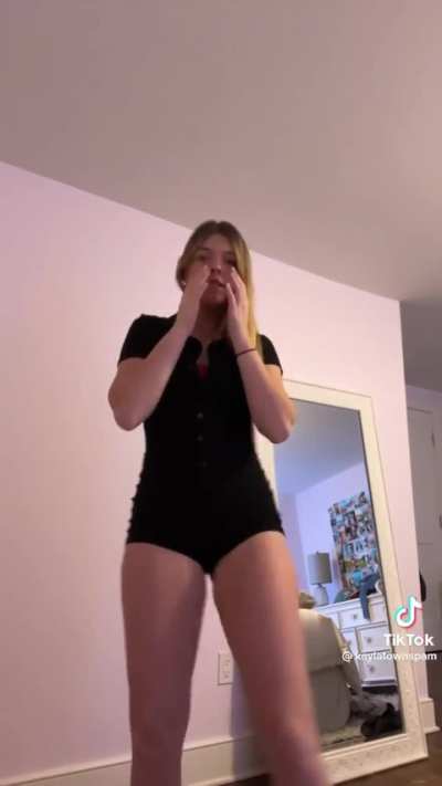 Look at those sexy legs