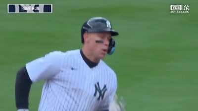 Aaron Judge gets the scoring started with a 2 run bomb in the 1st!