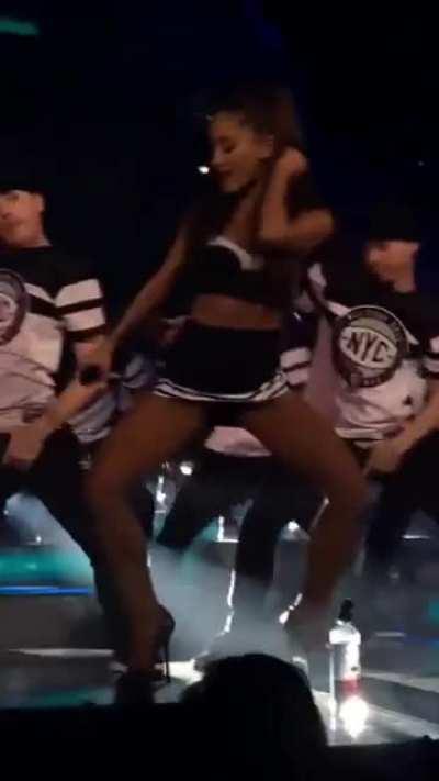 How cute are these dance moves on stage?