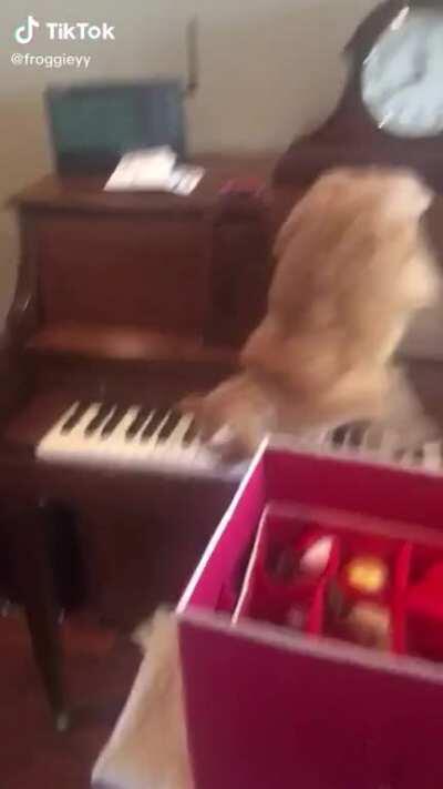 Спрыгнуть с пианино