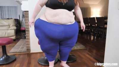 Happy Monday Guys 😋