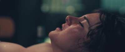 Shailene Woodley taken to pound town