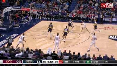 [Highlight] Mobley gets the put back slam on the ORB, blocks Alvarado on the other end, then fakes Nance with the left before spinning and hitting the mid-range jumper