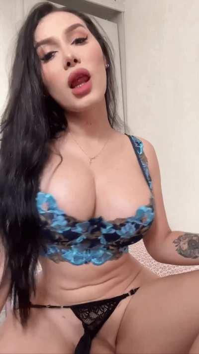 Facefuck me or you suck?😏