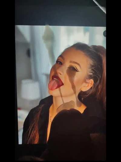 Paulinka dostała na języczek 🔥 dużo upvote = next filmik