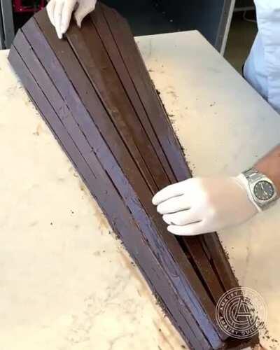 Absolute amazing artistry by Amaury Guich9n