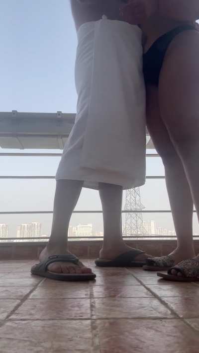 Balcony sins, skin to skin