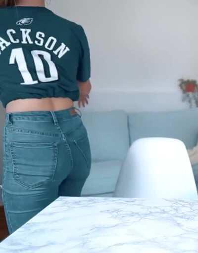 Julias geiler Arsch zum Ficken