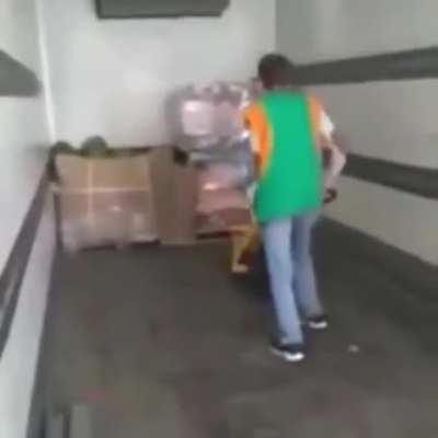 This is frustrating guessing he has no Pallett Truck Licence