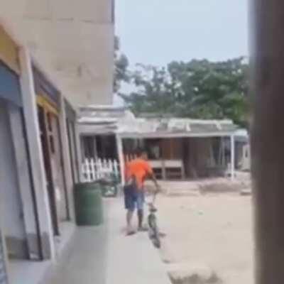 El nuevo rompe culos 3000