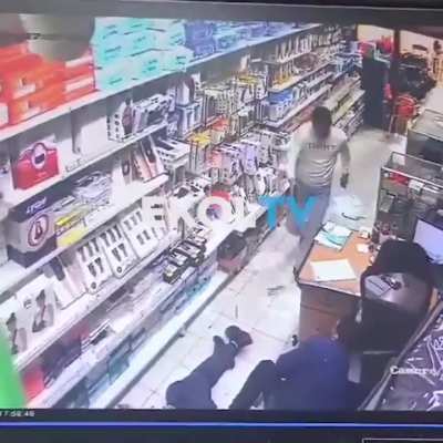 Ülke iyice Tekasas'a döndü bu nedir amk önüne gelen birini vuruyor