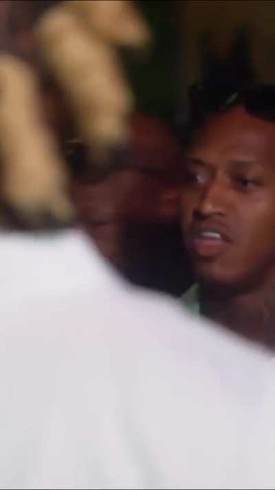 Bambi looking out for Zell ❤️