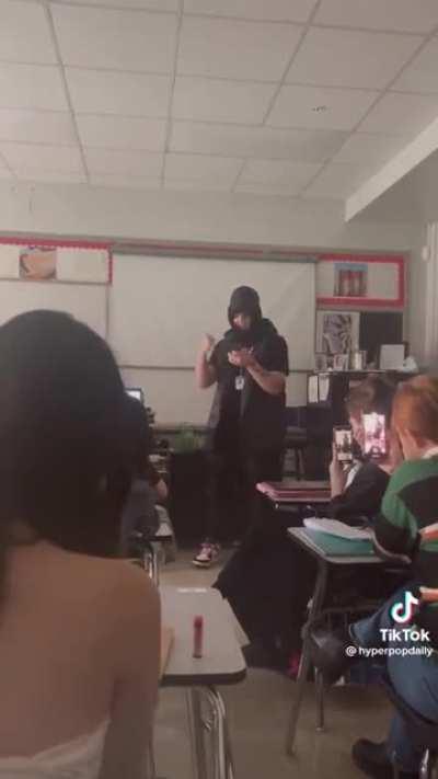 bro thinks he’s yeat 💀